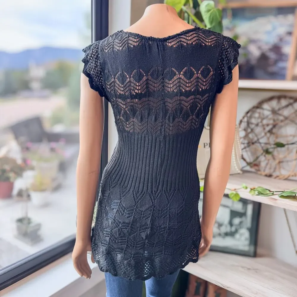 MONORENO, Y2K Black Crocheted Top w Scalloped Accents Whimsigoth Women's Medium - Picture 4 of 11